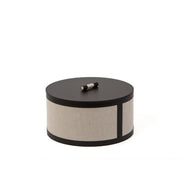 Pinetti Pisa Tower – elegant opbevaringstårn i cognacfarvet læder og beige stof, håndlavet italiensk design til bolig og kontor