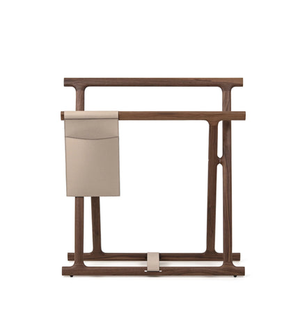 Pinetti Chelsea Tæppe-/Opbevaringsstativ – Valnødstræ og aftagelig læderlomme, 75×26×H81 cm