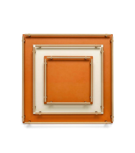 Pinetti Robert Bakke – firkantet serveringsbakke i håndlavet italiensk læder og metalfinish, 28 × 28 til 69 × 69 cm