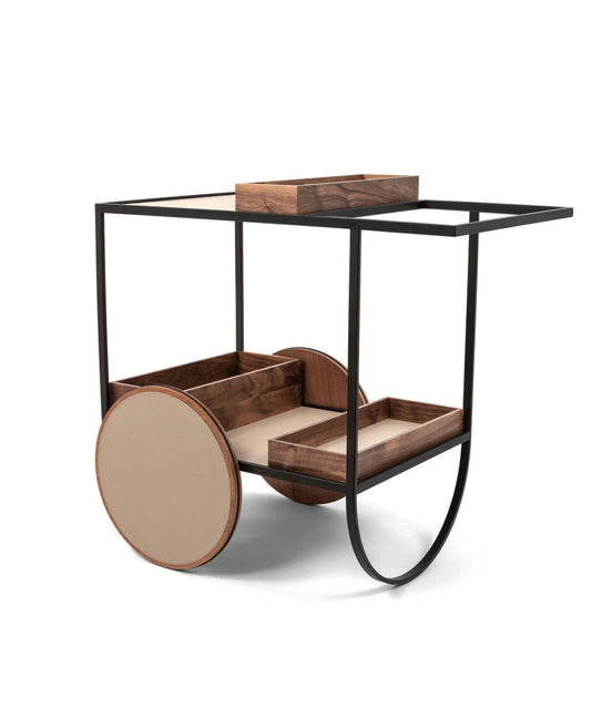 Pinetti – eksklusiv serveringsvogn i bruneret metalramme, valnødstræ, ægte læderhylder og 3 aftagelige bokse (88×56×H78 cm)