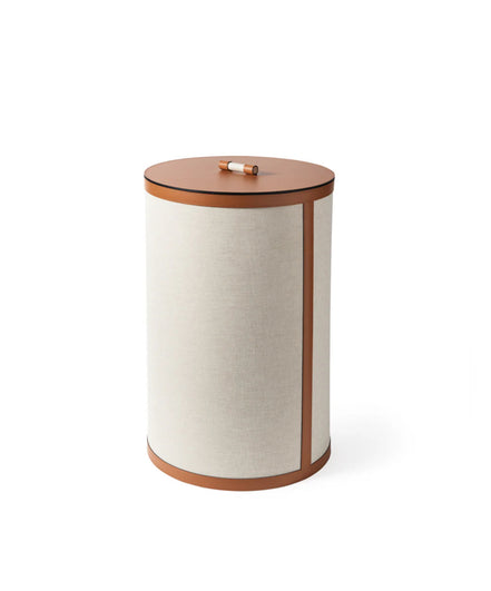 Pinetti Pisa Tower – elegant opbevaringstårn i cognacfarvet læder og beige stof, håndlavet italiensk design til bolig og kontor