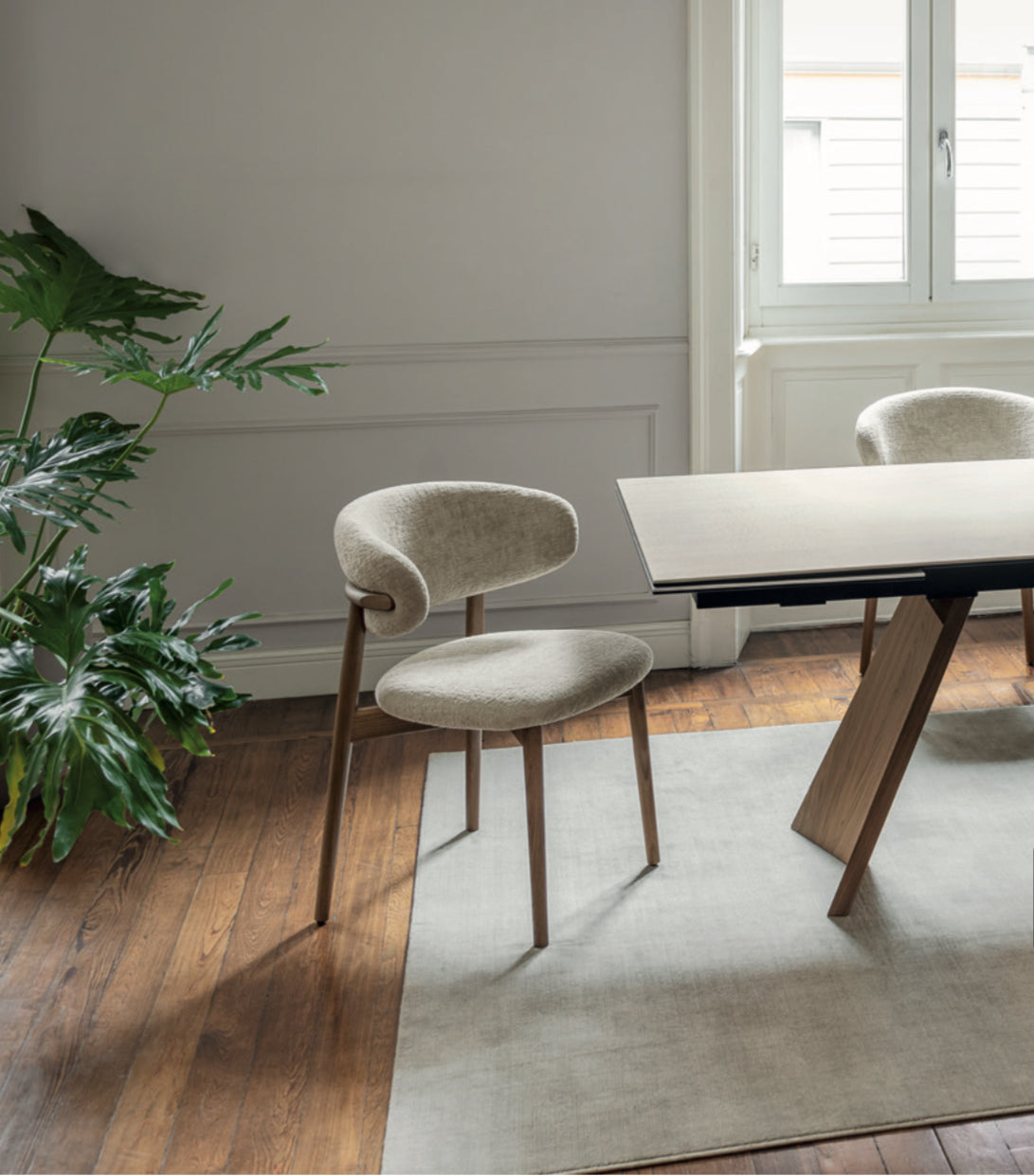 Calligaris OLEANDRO Spisebordsstol – polstret stol med metalstel, designet af Archirivolto, ideel til moderne hjem og erhverv