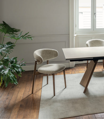 Calligaris OLEANDRO Spisebordsstol – polstret stol med metalstel, designet af Archirivolto, ideel til moderne hjem og erhverv