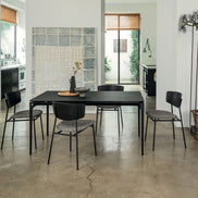 Calligaris FIFTIES Spisebordsstol – polstret stol i velour eller skind med slank metalramme