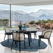 Calligaris Adél Spisebordsstol – polstret stol med asketræramme og elegant silhuet, designet af Buratti