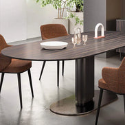 Calligaris CAMEO – oval udtrækkelig spise-/mødebord med central kolonne i metal og top i keramik eller træ