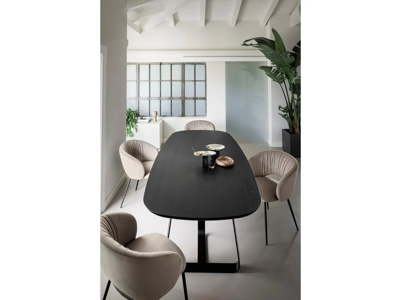 Calligaris SUNSHINE Bord – rektangulært spisebord med metal fod i U- og L-form, udtrækkeligt