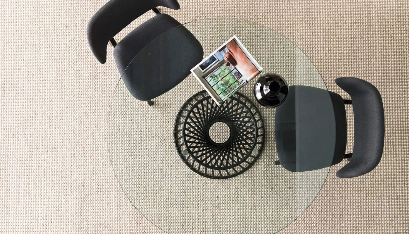 Calligaris VORTEX Bord Ø120 cm – rundt spise-/mødebord i hærdet glas eller glass-keramik med spiralformet metalfod