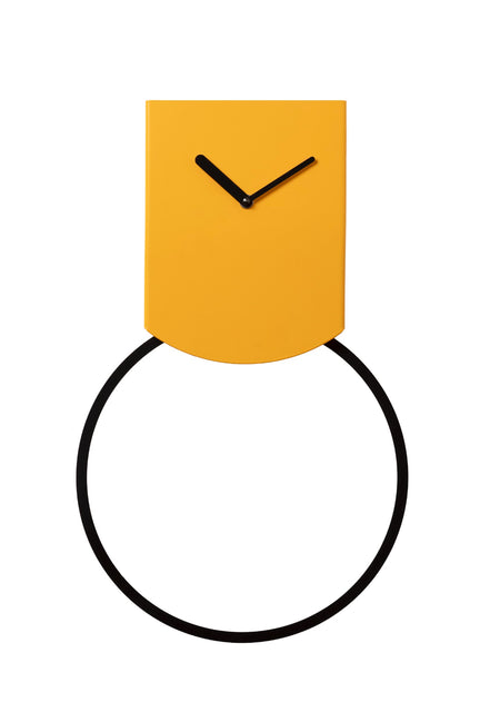 COVO Tovi Pendul Vægur – minimalistisk vægur med pendul (L 30 × B 3,8 × H 53,5 cm), stål i flere farver: hvid, sort, guld-gul, turkis