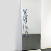 Iannis Eleganza Riflessa Gulv‑Spejl – fritstående, elegant spejl med base i marmor og stål, 60 × 180 cm, italiensk design