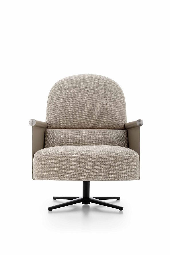 Ditre Italia- Beyl drejelænestol i læder og klassisk design