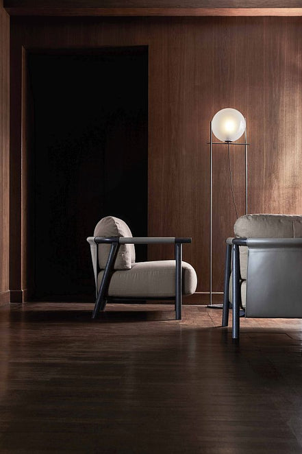 Ditre Italia Nathy Lænestol – Skulpturelt Design i Naturlæder og Træ