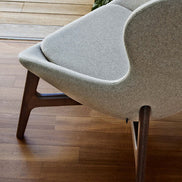 Ditre Italia Round Lænestol – Organiske Former og Omfavnende Design