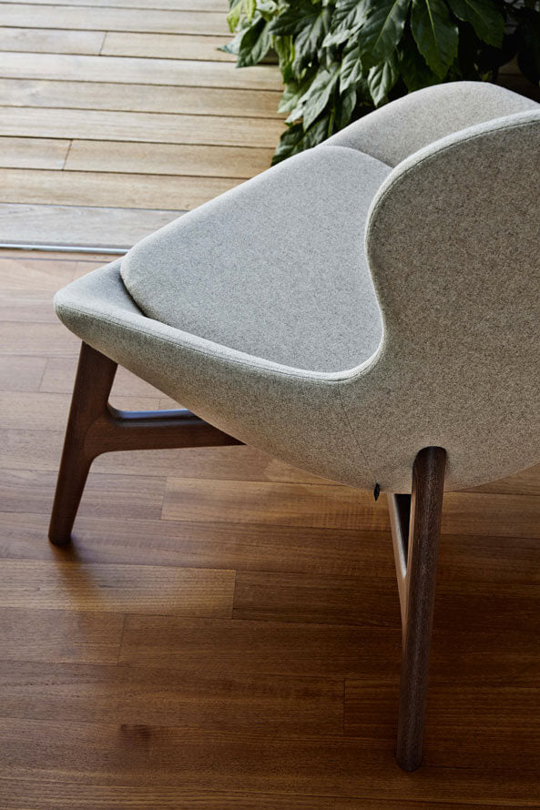 Ditre Italia Round Lænestol – Organiske Former og Omfavnende Design