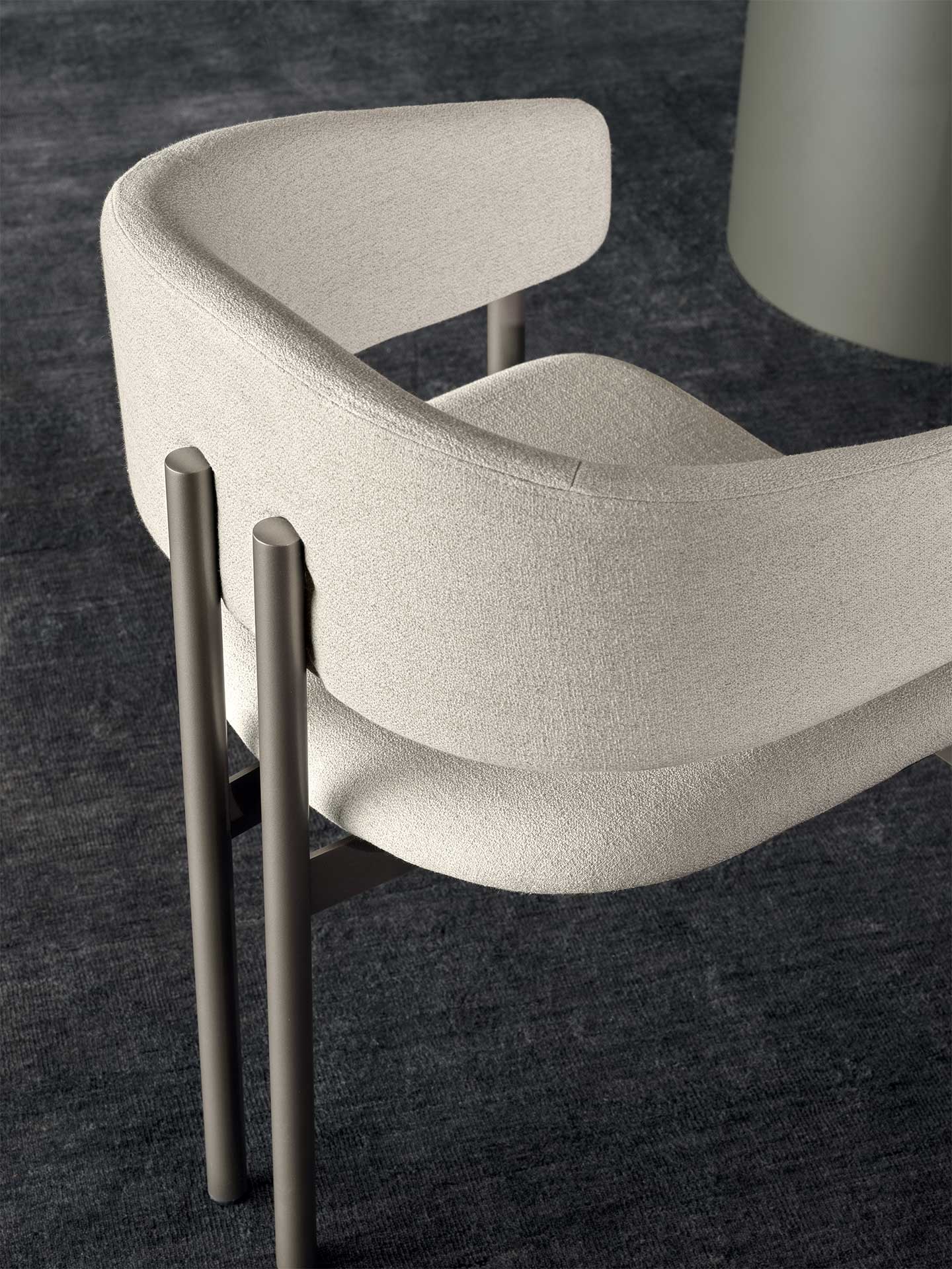 Ditre Italia Biarritz Stol – Klassisk Elegance med metal el. Asketræsben