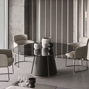 Ditre Italia Claire Spisebordsstol – Omsluttende Komfort og Rundede Former