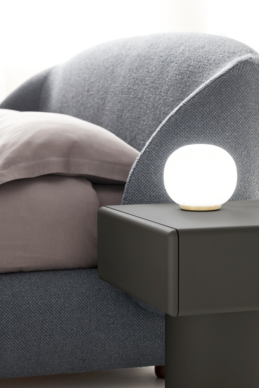 Ditre Italia Pacific Seng – Organiske Former og Blød Omfavnelse