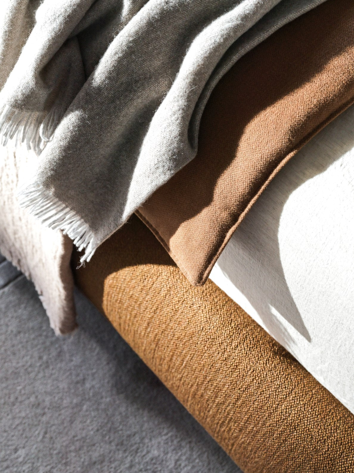 Ditre Italia Pacific Seng – Organiske Former og Blød Omfavnelse