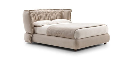 Ditre Italia Puppet Seng – Overdimensioneret Komfort på Træben