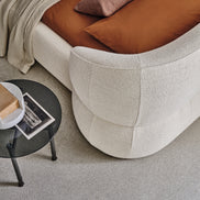 Ditre Italia Clip Seng – Ikonisk Design med Svævende Kurver