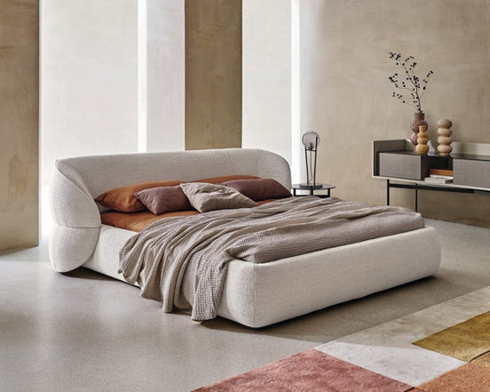 Ditre Italia Clip Seng – Ikonisk Design med Svævende Kurver