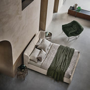 Ditre Italia Claire Seng – Omfavnende Design med Generøs Gavl