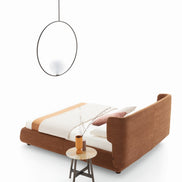 Ditre Italia Claire Seng – Omfavnende Design med Generøs Gavl