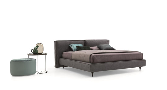 Ditre Italia Flann Seng – Blød Minimalisme med Unikke Detaljer