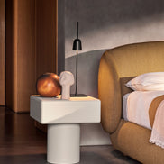 Ditre Italia Pop Sengebord – Skulpturelt Design med Bakke-effekt